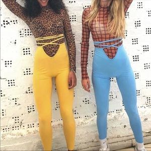 Yellow wrap tights